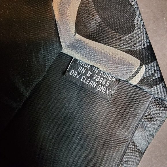 Vintage Looney Tunes Mania Bugs Bunny Necktie 1996 - Picture 5 of 7